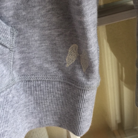 Victoria’s Secret NY 10 Hoodie L - Picture 3 of 8
